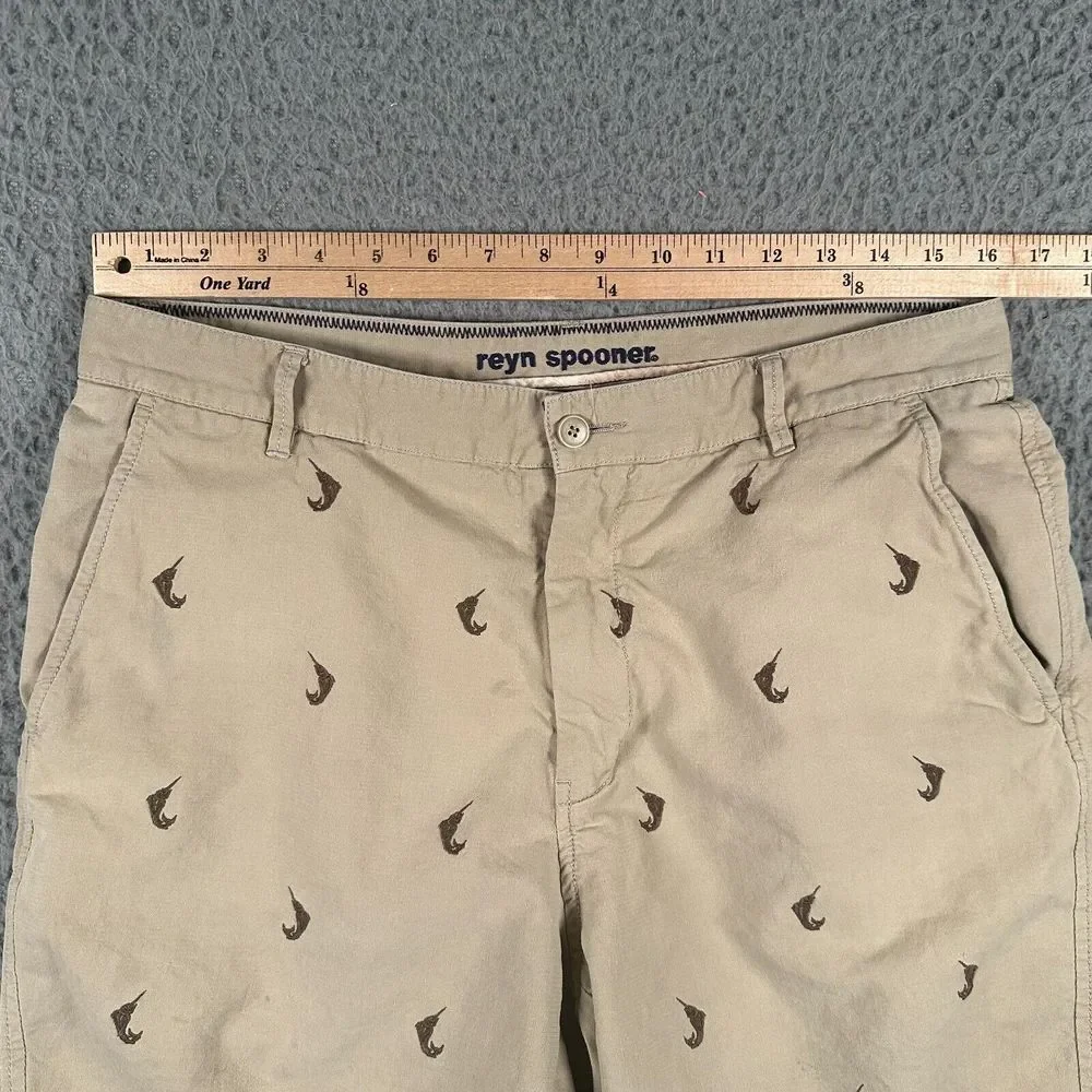 Reyn Spooner Shorts Men's 32 Beige Marlin Fish All Over Embroider 7